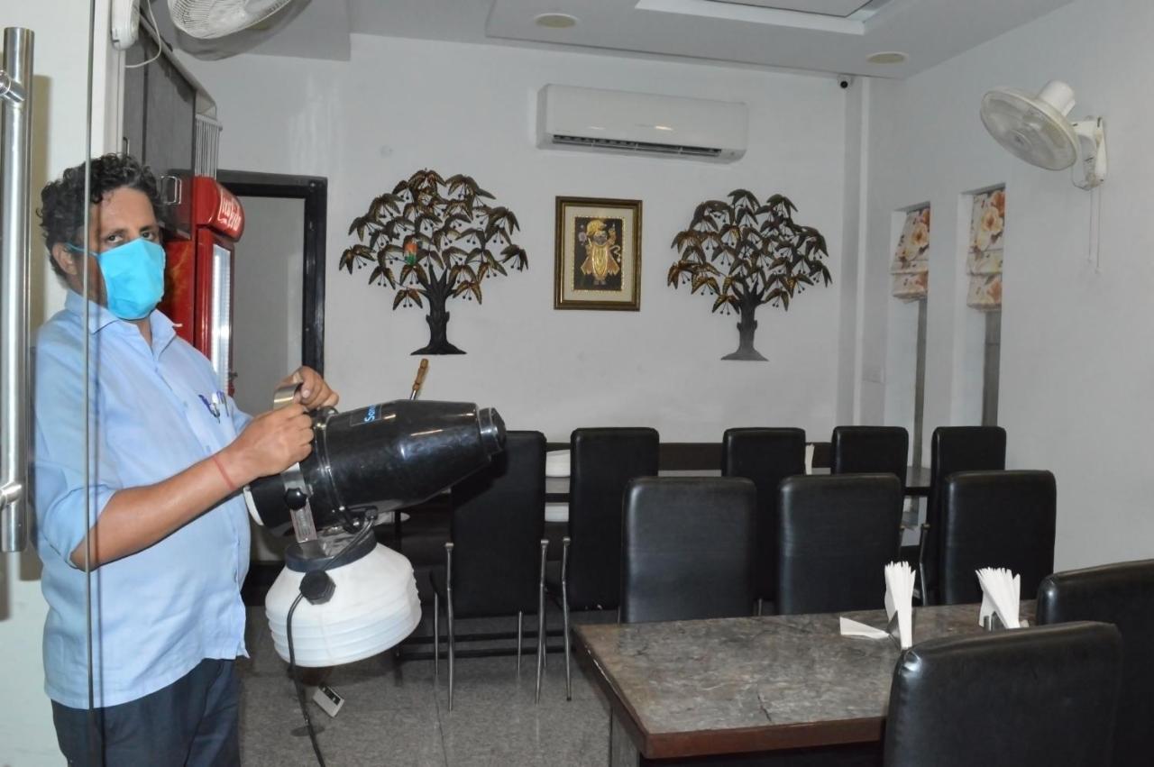 Madhav Muskan Residency Mathura Kültér fotó