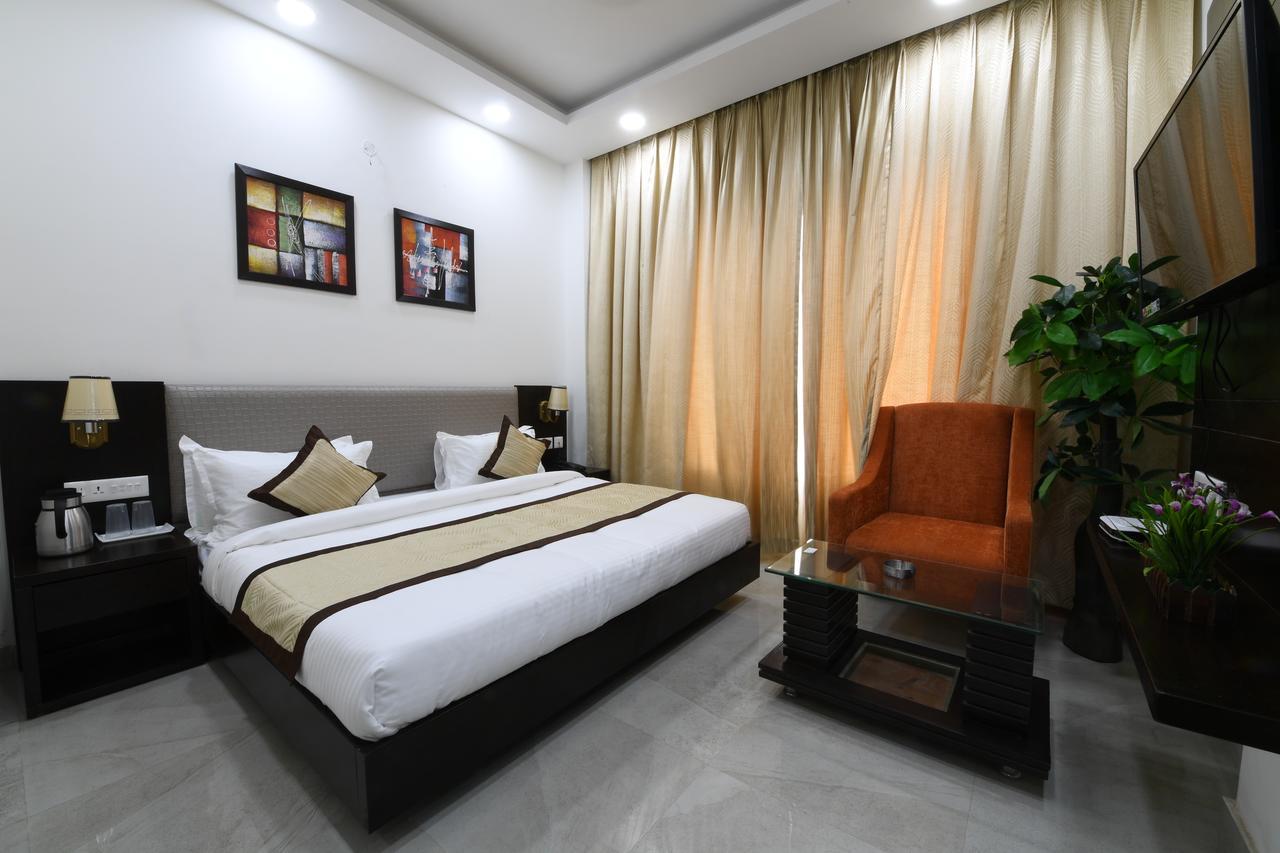 Madhav Muskan Residency Mathura Kültér fotó