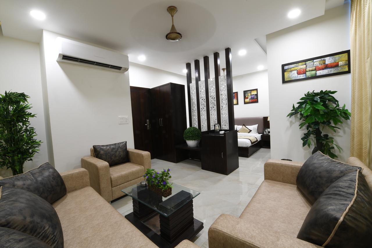 Madhav Muskan Residency Mathura Kültér fotó