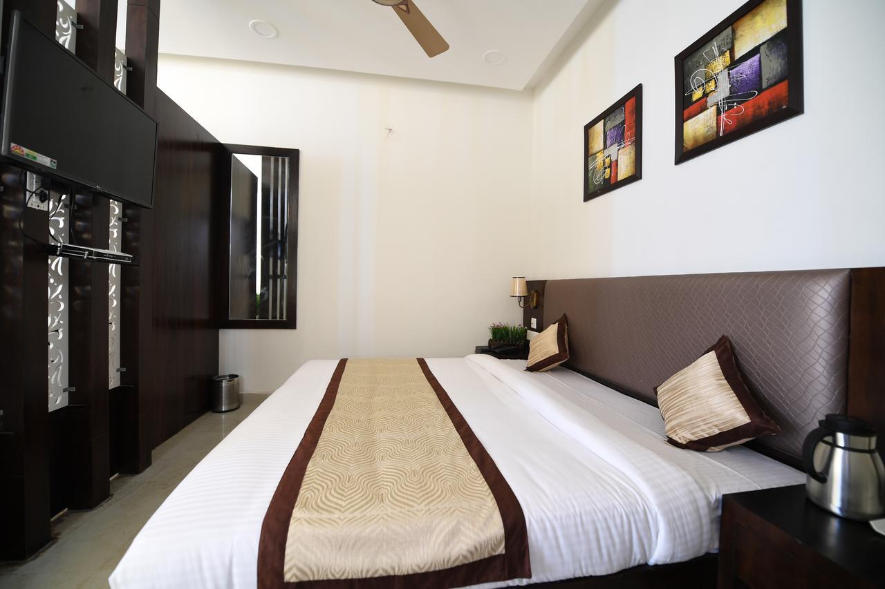 Madhav Muskan Residency Mathura Kültér fotó